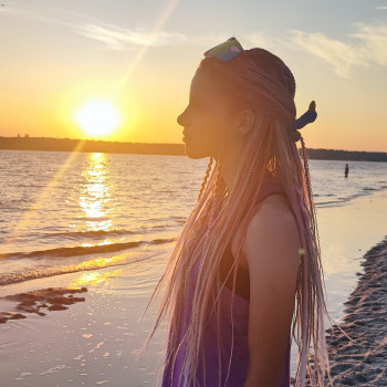 Де коси, дреди , сенегалки
      