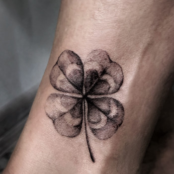 Тату Воздвиженка
                    Тату мастер Дарья Киев