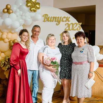 Шкільна віпускна фотосесія, фото -  