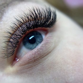 Нарощення та ламінування вій
                    Лешмейкер  Львов