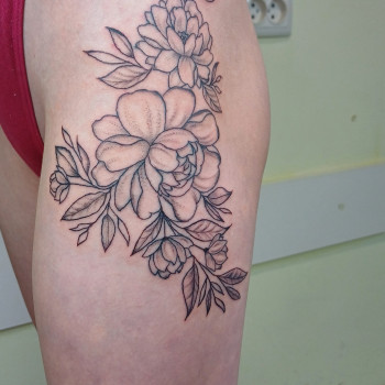 Тату на бедре
 
 
 
 