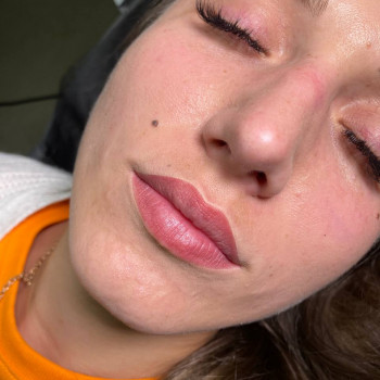 заживший перманент губ