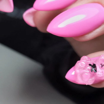 Нарощування нігтів
                    Мастер маникюра Анна Кропивницкий