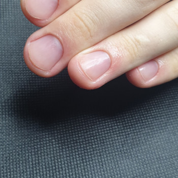 Всі види манікюру без покриття
                    Мастер маникюра Анна Кропивницкий