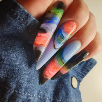 Моделювання нігтів
                    Майстер манікюру Анна Кропивницький