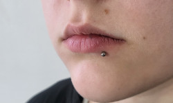 прокол губи Мастер по пирсингу Нік Белая Церковь