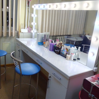 Оренда робочого місця
                    Визажист Татьяна Запорожье