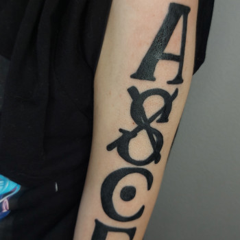 Татуювання для любителів аніме VanPis