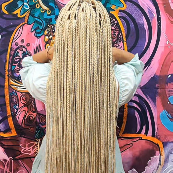 Мікс д.е класичних та сенегальських косичок 
      