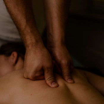 Єгипетський масаж
                    Массажист Іван Львов