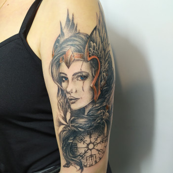 Тату для дівчат дівчина вікінг, фото - Тату майстер Алена Мельник