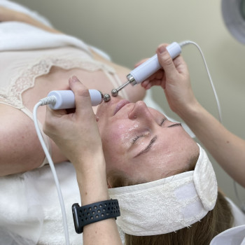 Микротоки
                    Косметолог Екатерина Киев