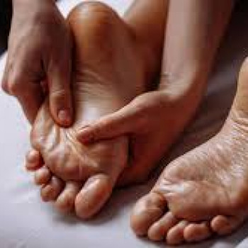 Масаж стоп: професійний якісний масаж досвідченим спеціалістом
                    Массажист Олег Киев