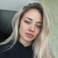 Колорист Юлія Семенюк на Barb.ua