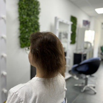 Корекція нарощування
                    Мастер по наращиванию волос Яна Киев