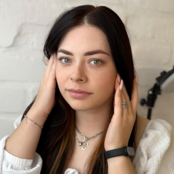 Перманент бровей
                    Мастер перманентного макияжа Виктория Запорожье