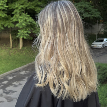 Рельєфне фарбування волосся
                    Перукар Мария Хмельницький