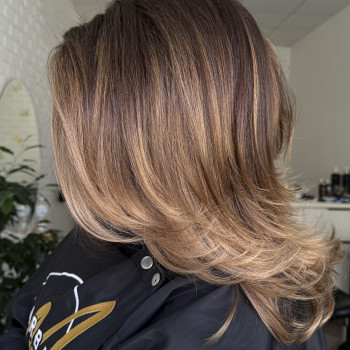 Рельєфне фарбування волосся
                    Перукар Мария Хмельницький