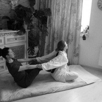 Традиційний тайський масаж-пасивна йога.
Робота з м'язами,суглобами,зв'язками
Покращення рухливості...