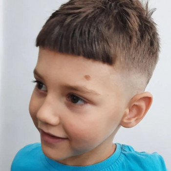 Чоловіча стрижка