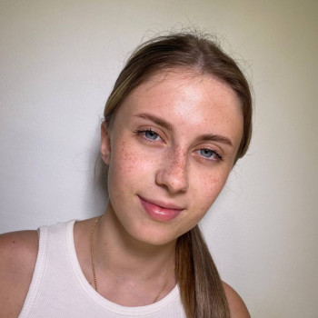 заживший перманент брів, тут була лише одна процедура, колір, ширина все зроблено за бажанням клієнт...