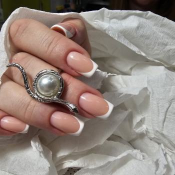 Наращивание ногтей
                    Майстер манікюру Яна Харків