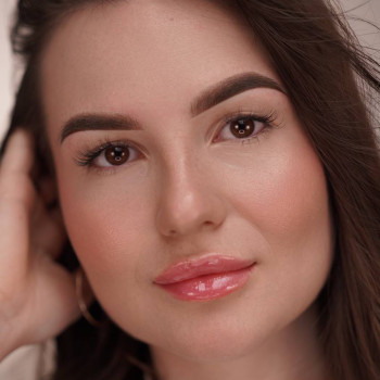 перманент брів на 1,5 роки