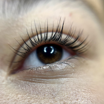 Ламінування вій