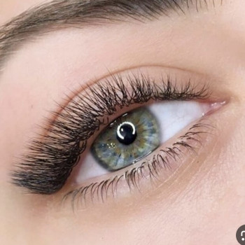 Фото из портфолио мастера Алена Овчаренко (лешмейкер, Киев)