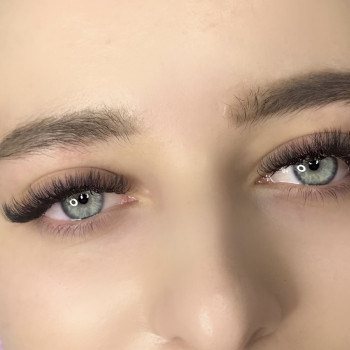 Фото из портфолио мастера Алена Овчаренко (лешмейкер, Киев)