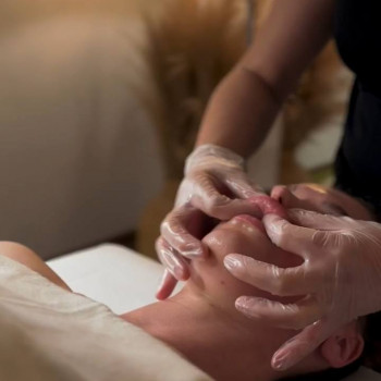 Чому варто спробувати букальний масаж❓
Це унікальна процедура, яка перевернула класичні уявлення про...