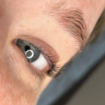 Фарбування вій
                    Мастер перманентного макияжа Александра Кривой Рог