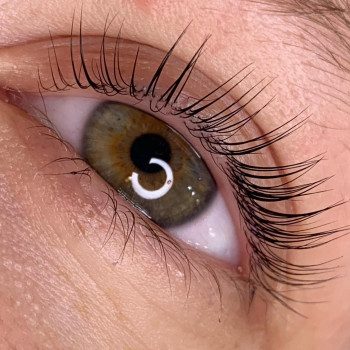 Фарбування вій
                    Мастер перманентного макияжа Александра Кривой Рог