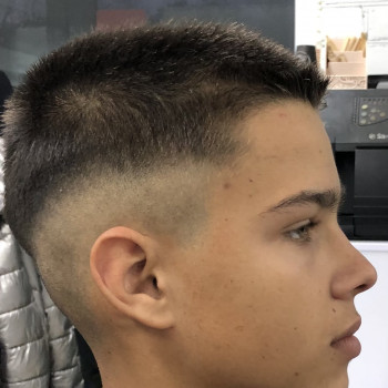 Чоловічі стрижки
                    Салон красоты Мастерская Красоты Кременчуг