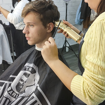 Чоловічі стрижки
                    Салон красоты Мастерская Красоты Кременчуг