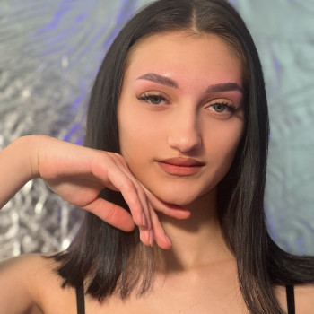 Фарбування/корекція брів (40 хв)