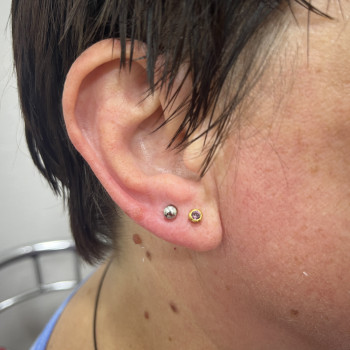 Прокол вух
                    Врач-косметолог Ирина Краматорск