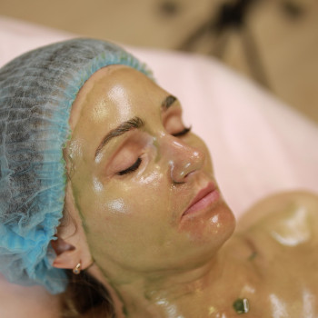 Ферментна терапія
                    Косметолог-инъекционист Євгенія Ивано-Франковск