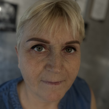 Пудрові брови