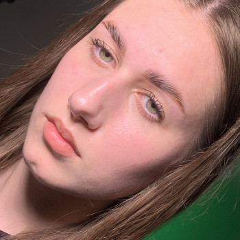 ФАРБУВАННЯ/ЛАМІНУВАННЯ БРІВ та ВІЙ
                    Бровист Анна Борисполь