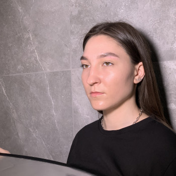 ФАРБУВАННЯ/ЛАМІНУВАННЯ БРІВ та ВІЙ
                    Бровист Анна Борисполь