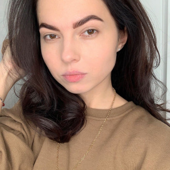 Моделювання та фарбування брів
                    Салон краси Pastel Київ