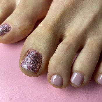 Педикюр (вся стопа)
                    Салон красоты Pastel Киев