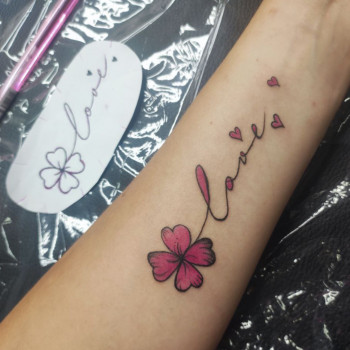 Міні тату
                    Мастер перманентного макияжа Анна Полтава