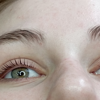 Ламінування на коротенькі війки