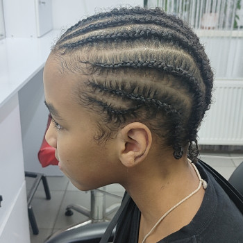 Афрокоси, Афрозачіски
                    Салон краси Мастерская Красоты Кременчук