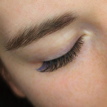 Класика + кольорові вставки