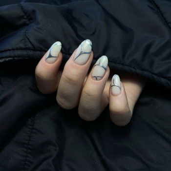 Манікюр з покриттям гель лак
                    Майстер манікюру Леся Київ