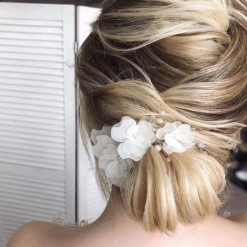 Прическа
                    Парикмахер-визажист Кристина Одесса