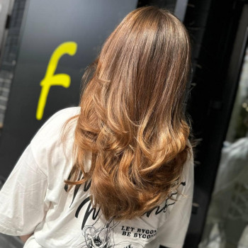 Стрижка жіноча
                    Салон красоты Fargo Киев